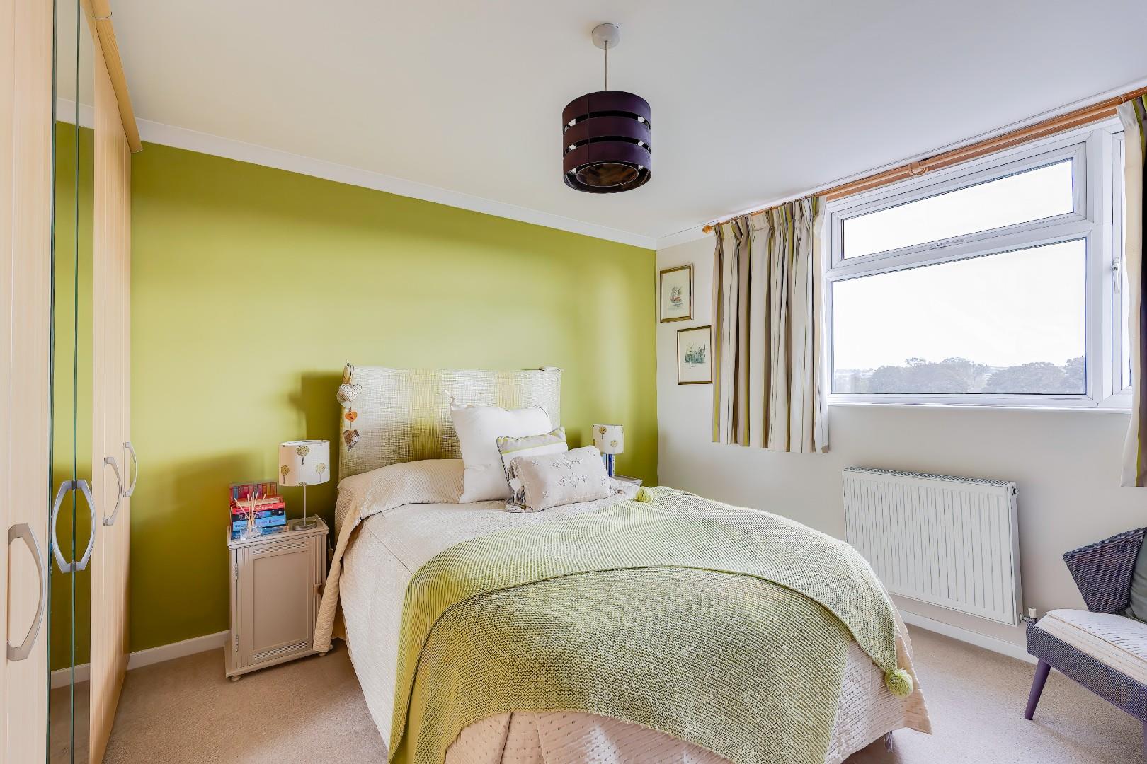 51 Geraints Way, Cowbridge, Vale of Glamorgan, CF71 7AY